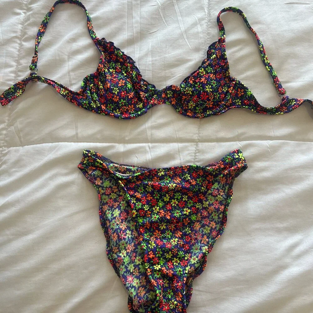 Vintage 80's/90's Floral Bikini - Picture 1 of 2
